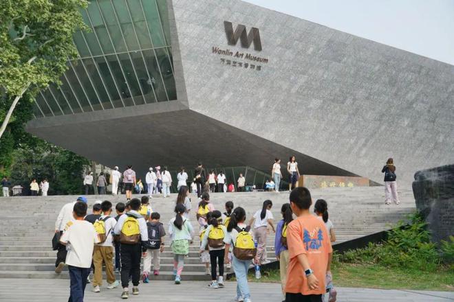 狮子精品夏令营 探访武汉大学、华中科大参观黄鹤楼、湖北省博物馆春假爆款武汉名校夏令营开启报名(图14)